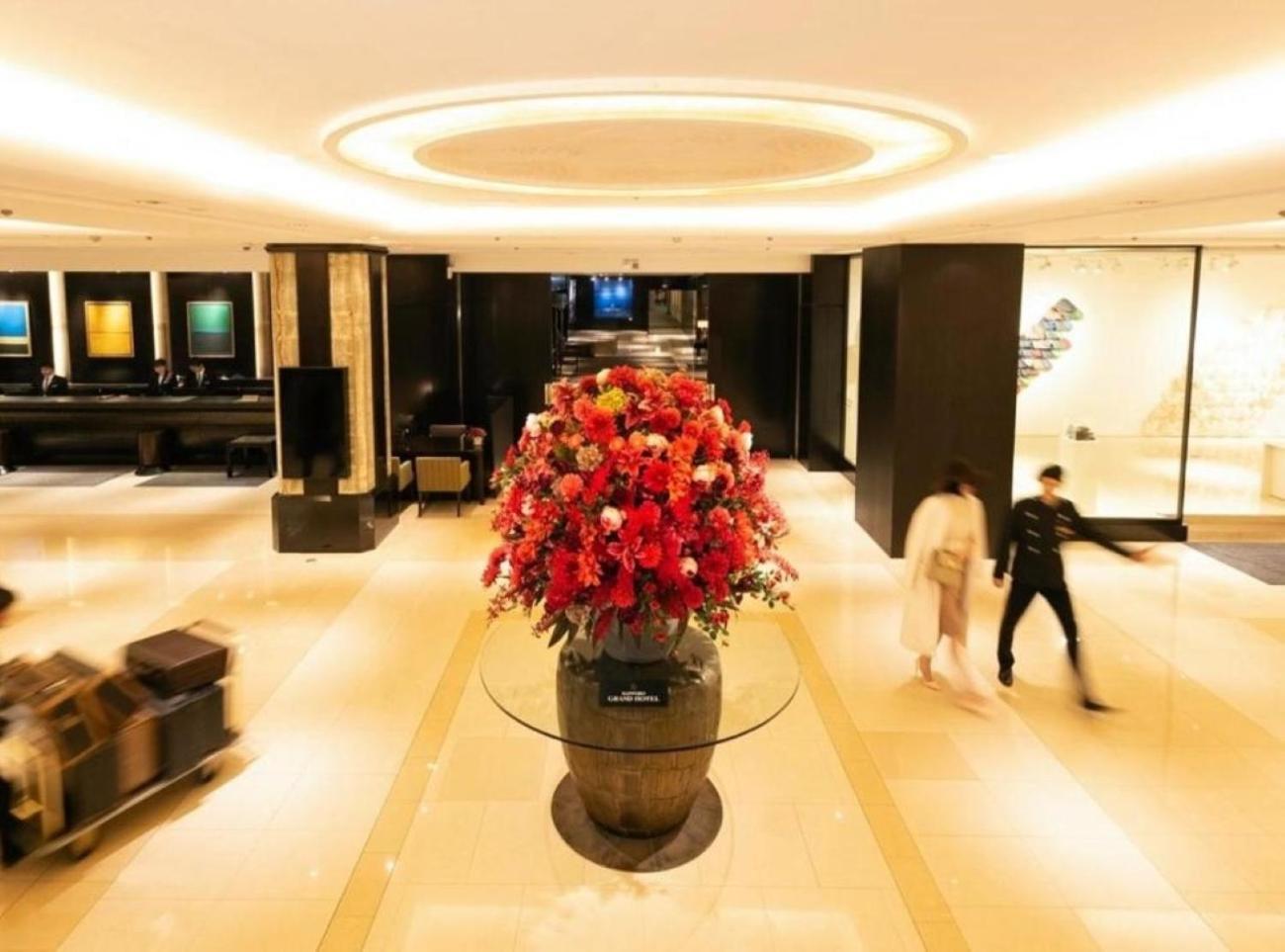 Sapporo Grand Hotel Exterior foto The lobby of the hotel