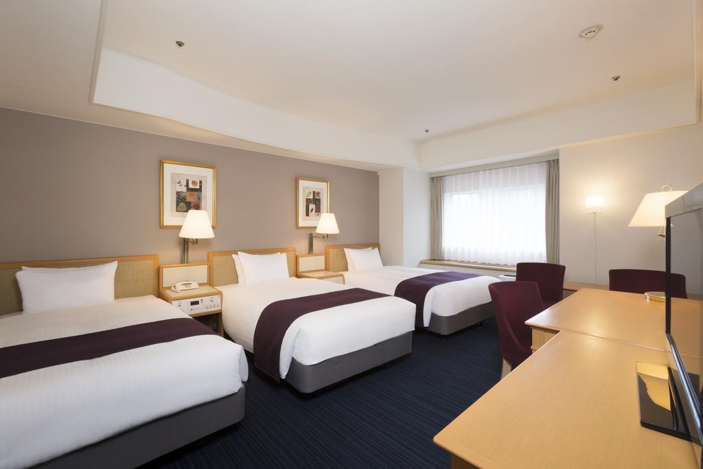 Sapporo Grand Hotel Exterior foto A typical room at the hotel